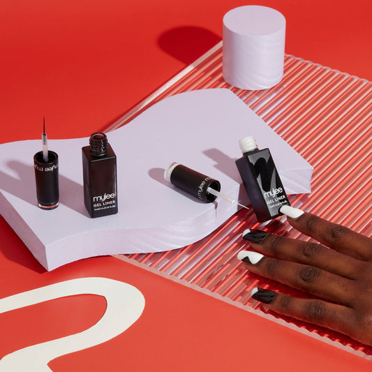 Vernis semi-permanent liner Mylee - Witching Hour